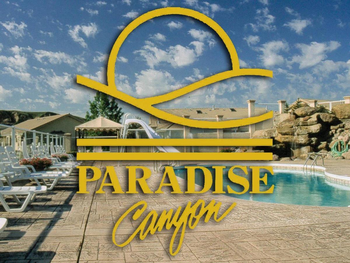 Paradise Canyon Golf Resort - Luxury Condo M403 Lethbridge Bagian luar foto